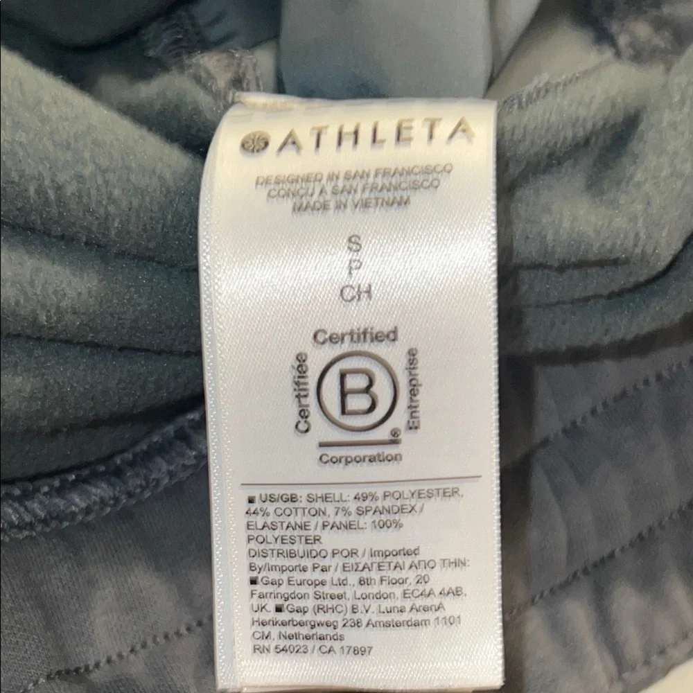 Athleta Gray Utility Jacket with Relaxed Fit and Adjustable Hem